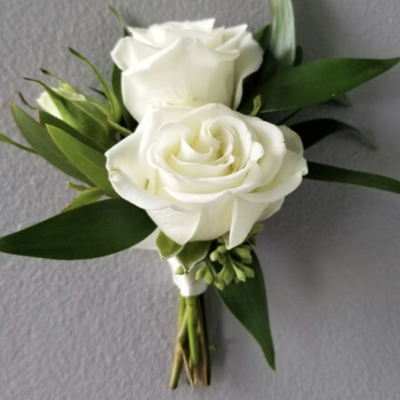 Boutonniere - Spray Roses